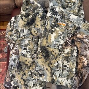 Sitka Stratus Jacket size Large